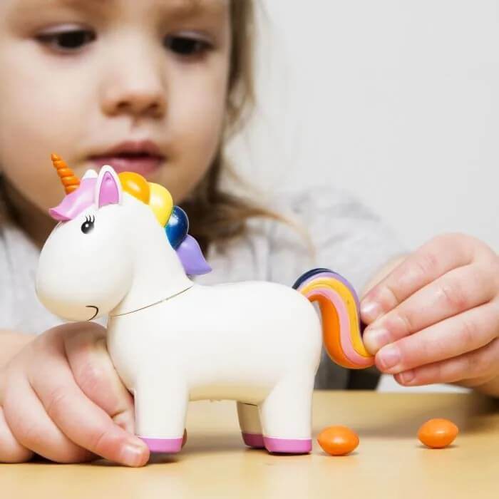 Pooping Unicorn - House of Cards