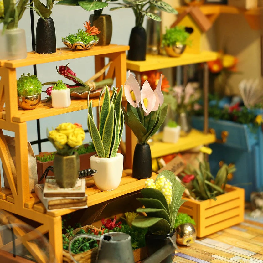 Cathy's Flower House Miniature Dollhouse Kit