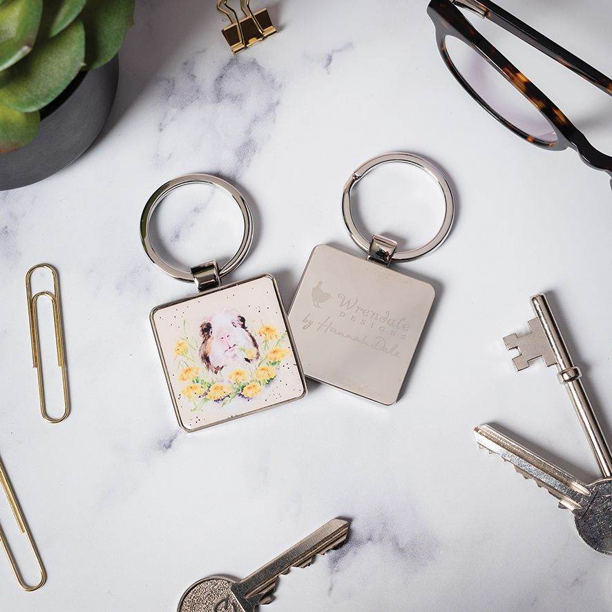 Dandy Guinea Pig Keyring - House of Cards
