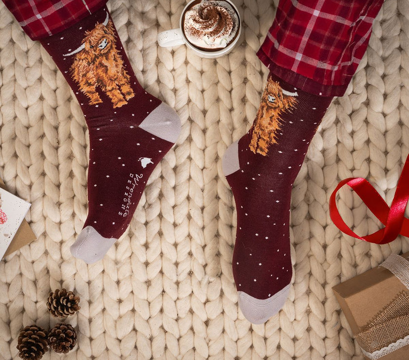 Men's Highland Cow Christmas Bamboo Socks