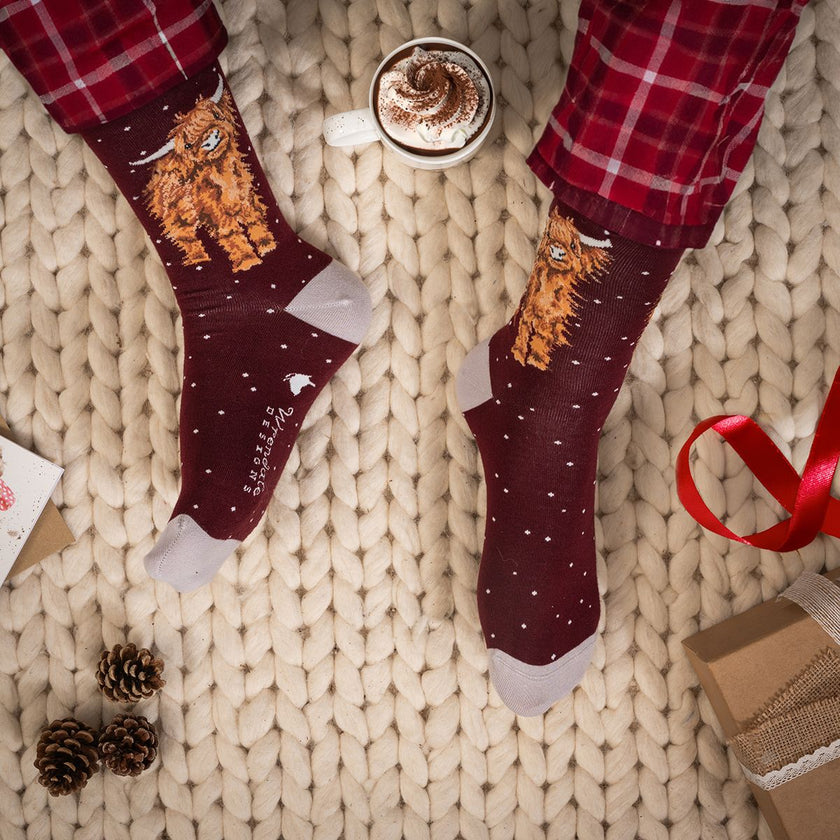 Men's Highland Cow Christmas Bamboo Socks
